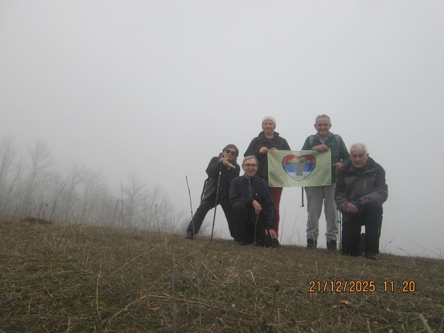 Vrh Lipovca, Kućišta 932mnv.